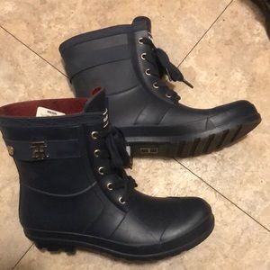 Tommy Hilfiger women's size 8 rubber boots from Nordstrom rack!